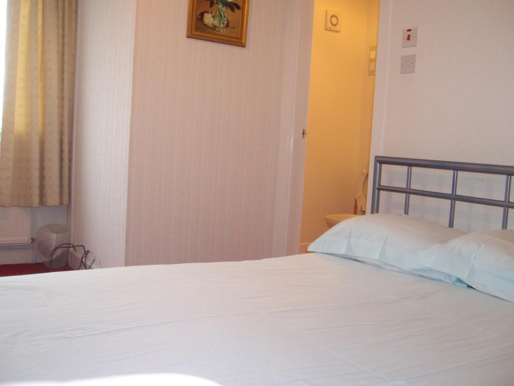 Lindhome Guest House Aberdeen Quarto foto