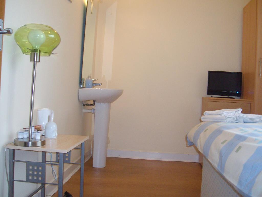 Lindhome Guest House Aberdeen Quarto foto