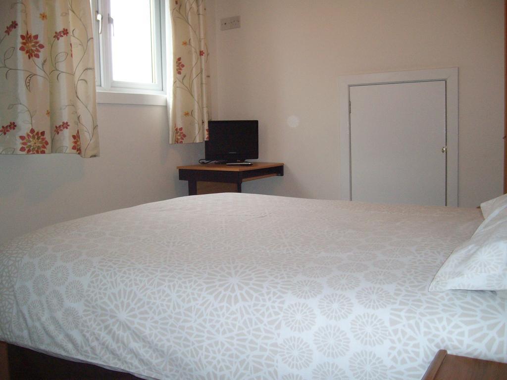 Lindhome Guest House Aberdeen Quarto foto
