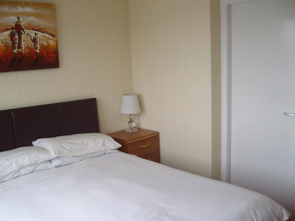 Lindhome Guest House Aberdeen Quarto foto