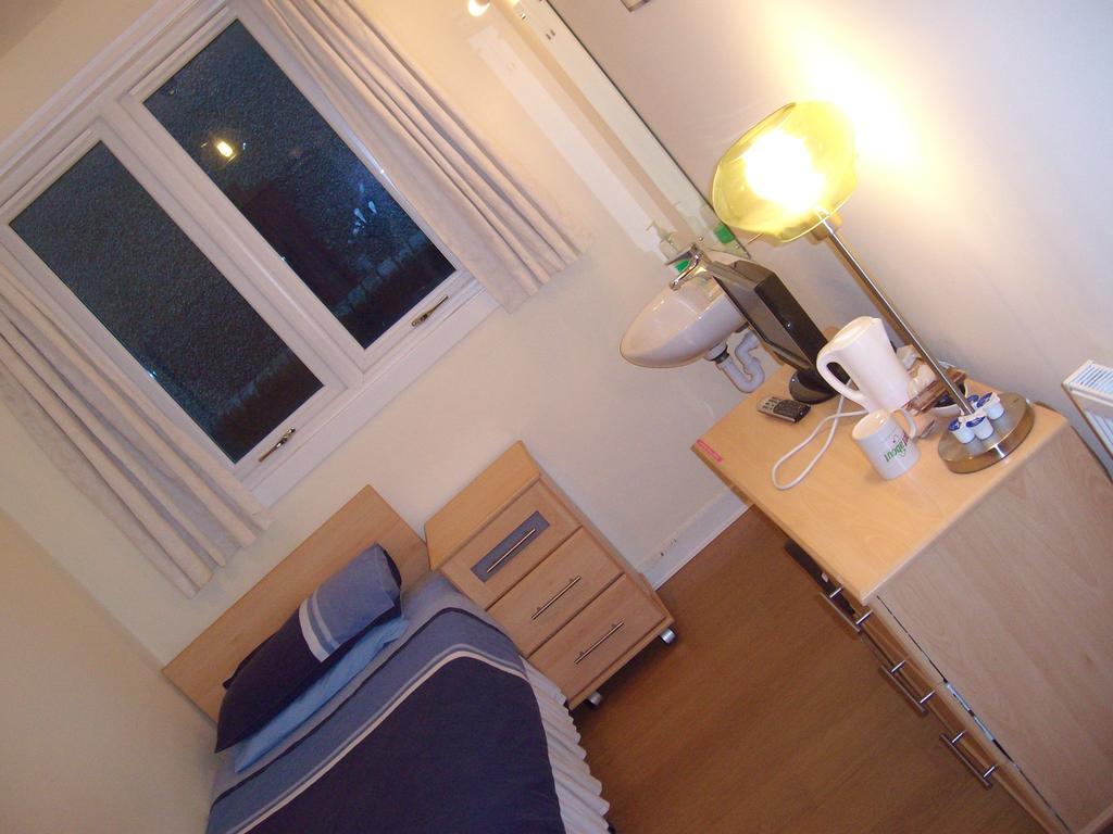 Lindhome Guest House Aberdeen Quarto foto
